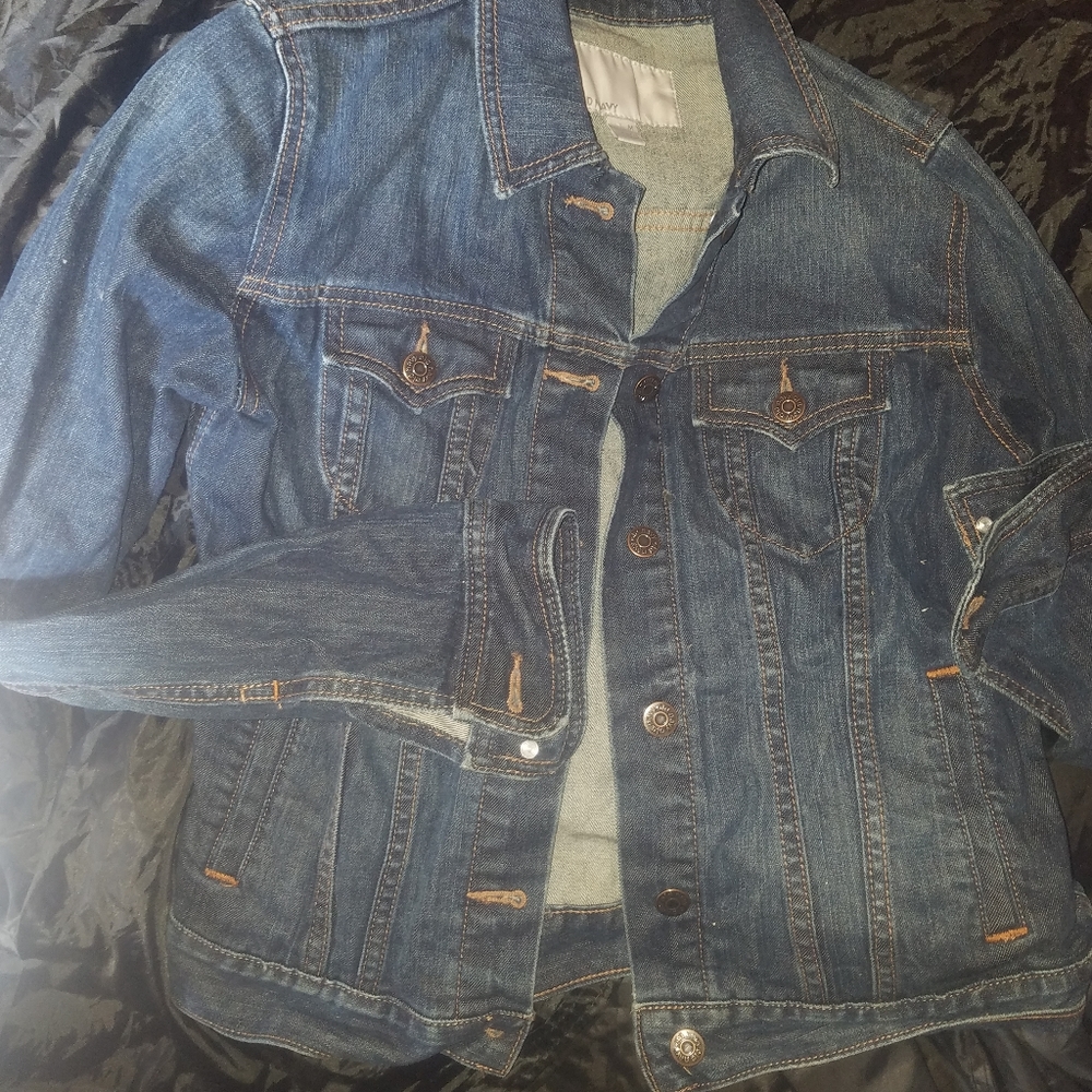 Old Navy denim jacket size Medium